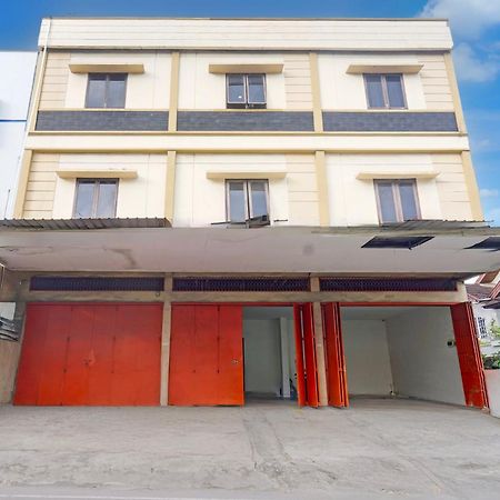 Hotel O Rappocini Near Rsia Paramount Macasar Exterior foto